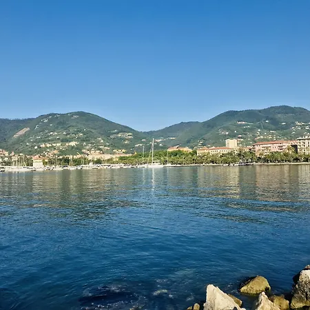 Approdo 36 Konukevi La Spezia